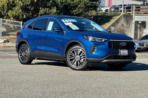 2023 Ford Escape PHEV SE