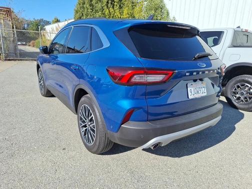 2023 Ford Escape PHEV SE