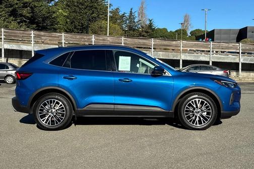 2023 Ford Escape PHEV SE