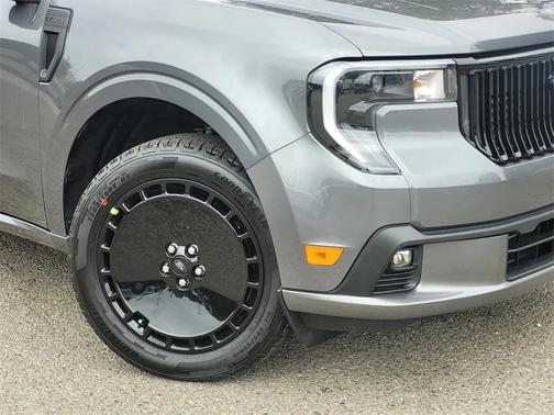 2025 Ford Maverick Lobo Standard