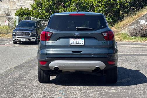 Baltic Sea Green 2019 Ford Escape SE
