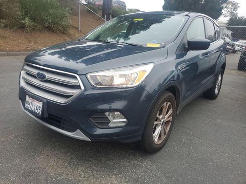 Baltic Sea Green 2019 Ford Escape SE
