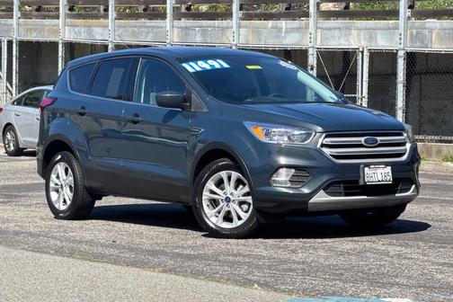 Baltic Sea Green 2019 Ford Escape SE