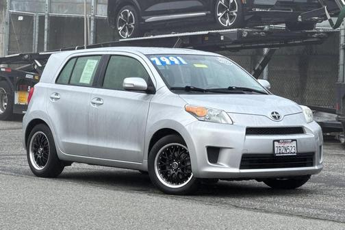 2013 Scion xD Base