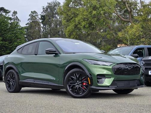 2025 Ford Mustang Mach-E Premium