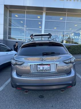 2017 INFINITI QX70 Base