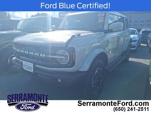 Desert Sand 2025 Ford Bronco Outer Banks