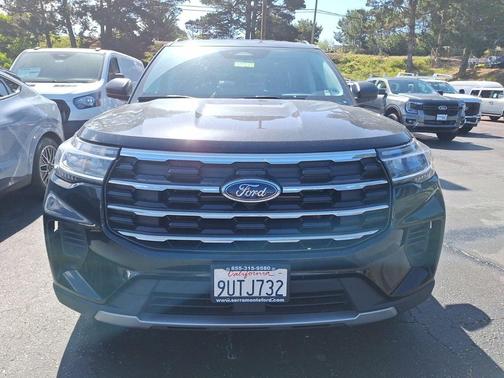 Agate Black Metallic 2026 Ford Explorer Active