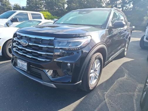 2025 Ford Explorer Active