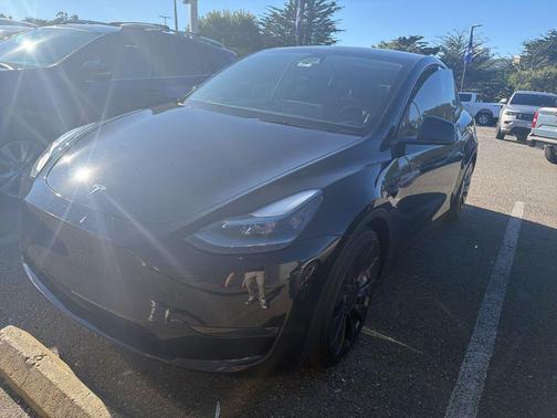 Solid Black 2023 Tesla Model Y Performance Dual Motor All-Wheel Drive