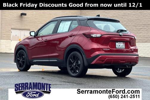 2023 Nissan Kicks SR