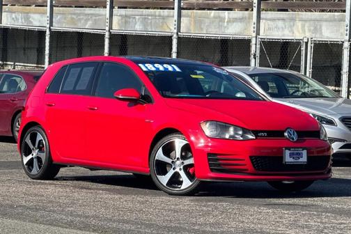 2015 Volkswagen Golf GTI 2.0T SE 4-Door