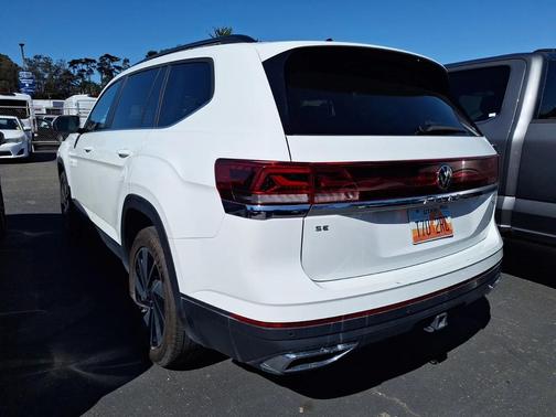 2024 Volkswagen Atlas 2.0T SE w/Technology 4MOTION