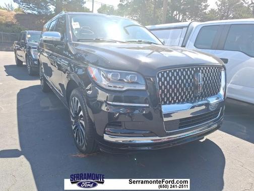 2022 Lincoln Navigator Black Label