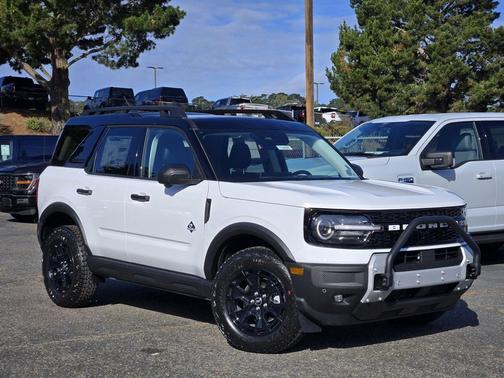 Oxford White 2026 Ford Bronco Sport Outer Banks