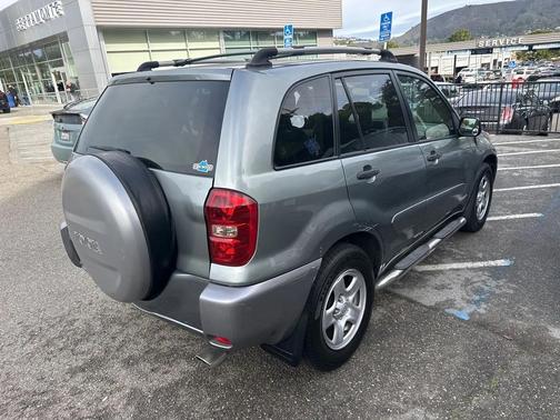 2005 Toyota RAV4 Base