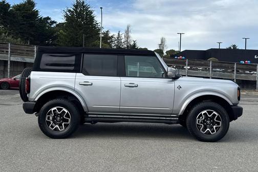 2021 Ford Bronco Outer Banks