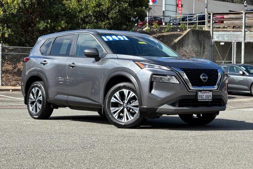 2022 Nissan Rogue SV
