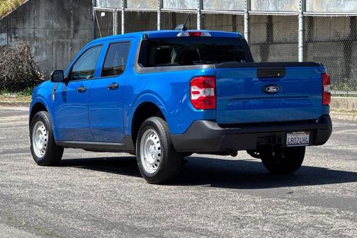 Velocity Blue 2025 Ford Maverick XL