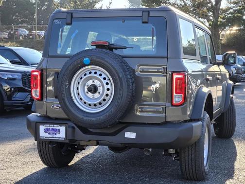 2025 Ford Bronco Base