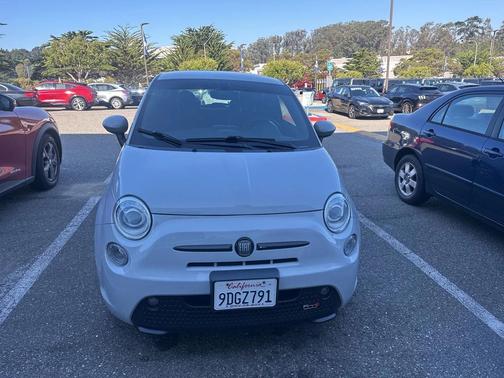2017 FIAT 500e Battery Electric