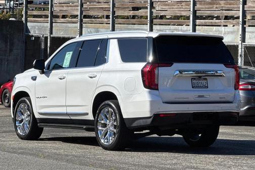 2021 GMC Yukon SLT