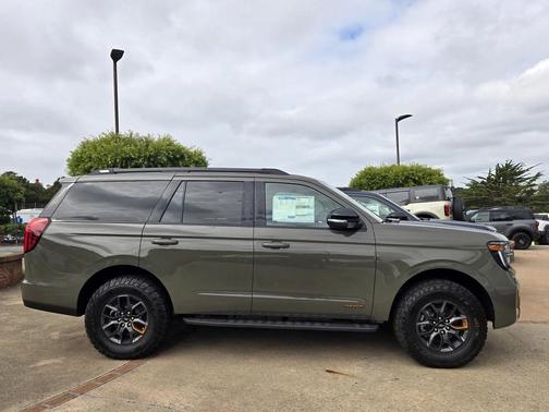 2025 Ford Expedition Tremor