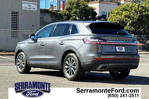 2022 Lincoln Nautilus Standard