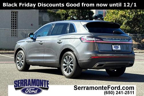 2022 Lincoln Nautilus Standard