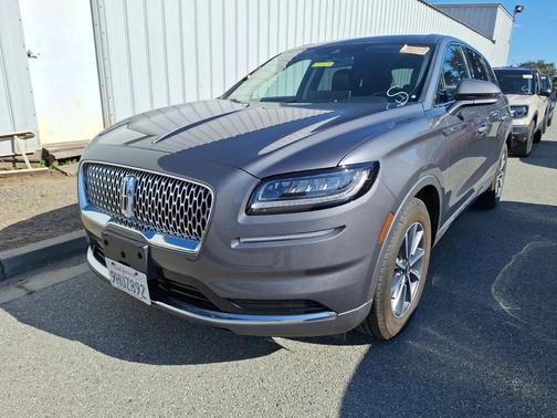 2022 Lincoln Nautilus Standard