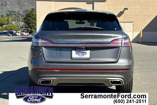 2022 Lincoln Nautilus Standard