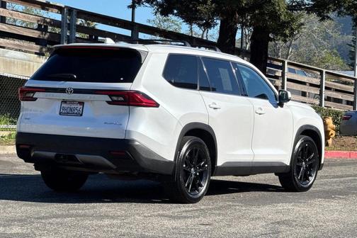 2024 Toyota Grand Highlander Platinum