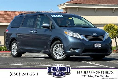 2013 Toyota Sienna XLE