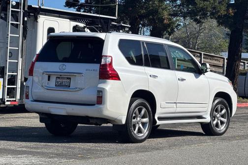Starfire Pearl 2013 Lexus GX 460 Premium