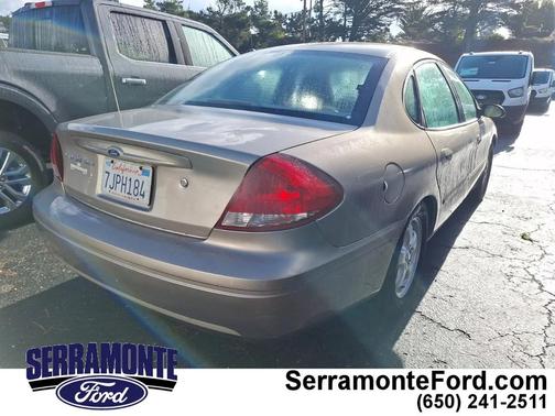 2004 Ford Taurus SES