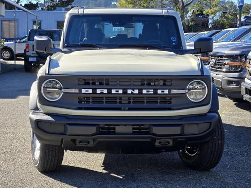 2025 Ford Bronco Base