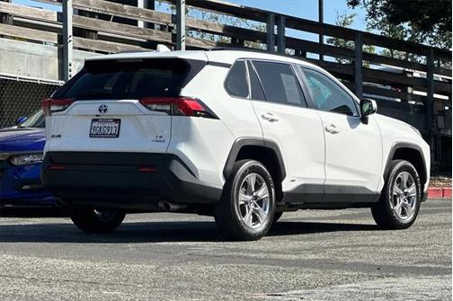 2023 Toyota RAV4 Hybrid LE