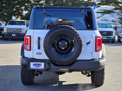 Oxford White 2026 Ford Bronco Big Bend