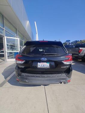 Crystal Black Silica 2019 Subaru Forester Premium