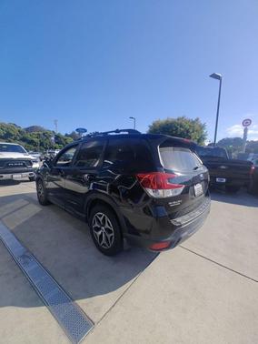 Crystal Black Silica 2019 Subaru Forester Premium