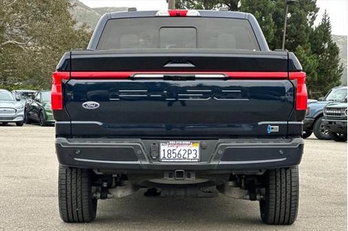 2022 Ford F-150 Lightning Platinum