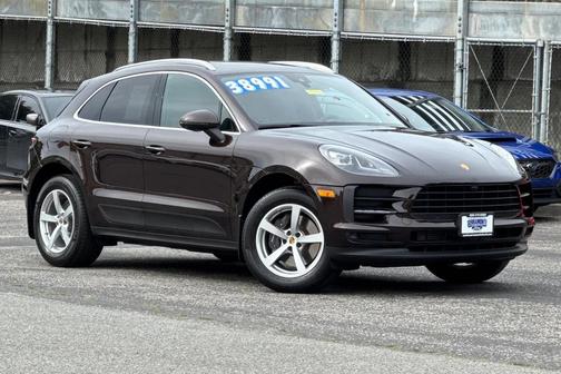 2021 Porsche Macan Base