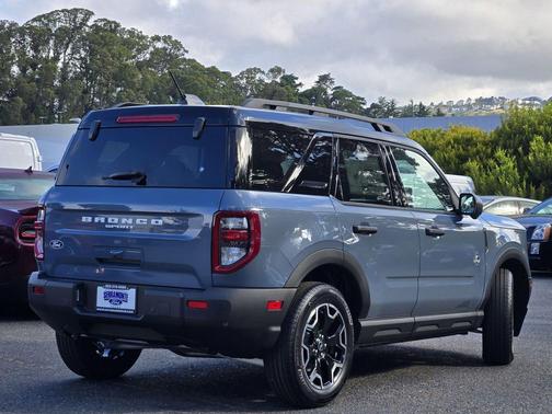 Azure Gray Metallic Tri-Coat 2026 Ford Bronco Sport Outer Banks