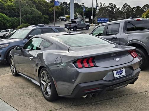2025 Ford Mustang EcoBoost