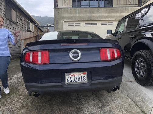 2011 Ford Mustang GT Premium