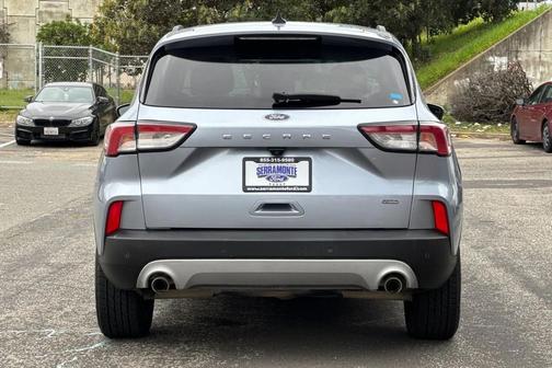2022 Ford Escape Titanium