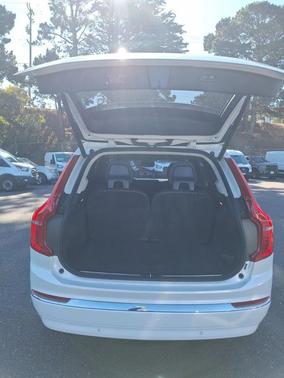 2023 Volvo XC90 B5 Plus