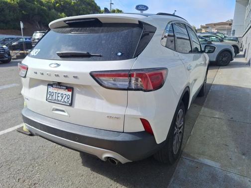 2021 Ford Escape SEL