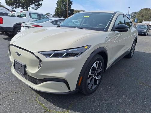 2025 Ford Mustang Mach-E Select