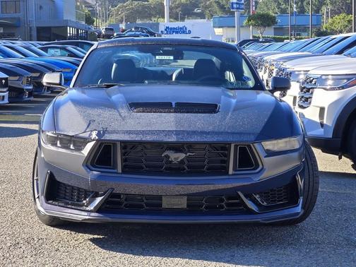 2026 Ford Mustang Dark Horse